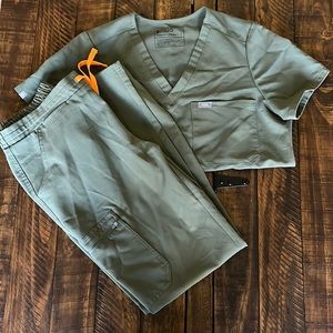 Figs Catarina top yola skinny pant size S color Moss w/ bright orange drawstring